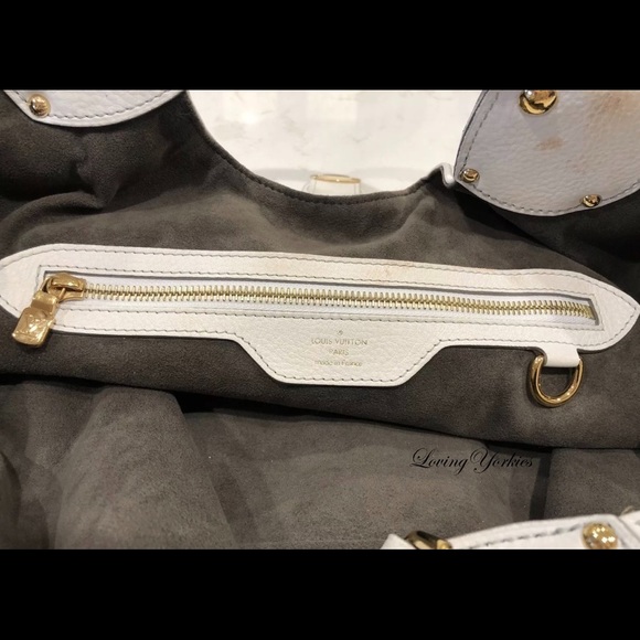 EUC LOUIS VUITTON MAHINA XL GRIS HOBO - Picture 6 of 8